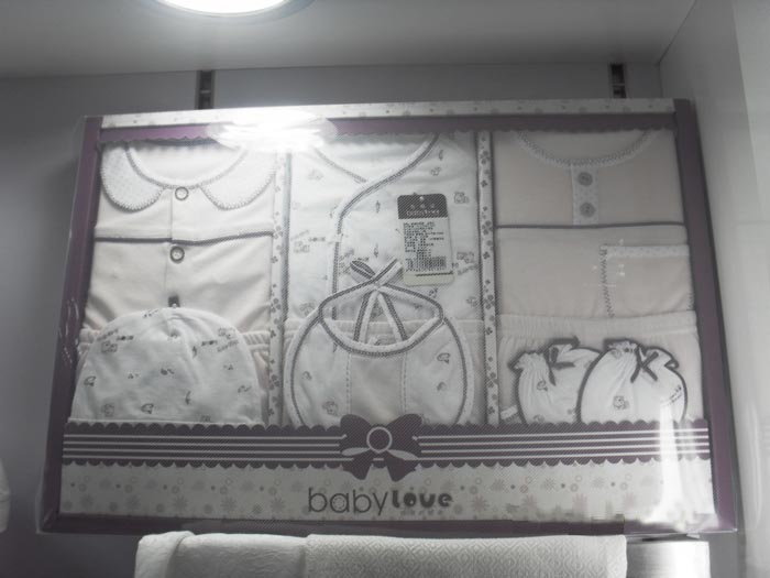 娃愛(ài)的蓓蓓嬰童服飾禮盒套裝