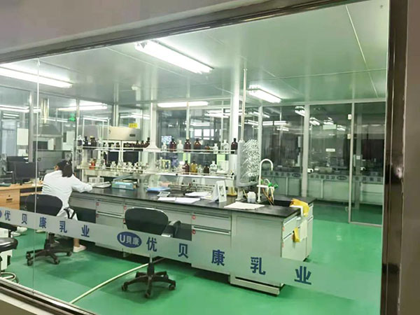 探訪(fǎng)每嘉工廠(chǎng)之旅 見(jiàn)證高品質(zhì)奶粉的誕生2.jpg