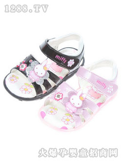 ͯԒ������ɫ����Ь