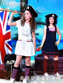 �̺�ɫ�B��ȹ