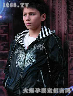 �̺�ɫ��ͯ�\����