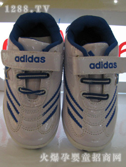 ��ɫ�\��Ь